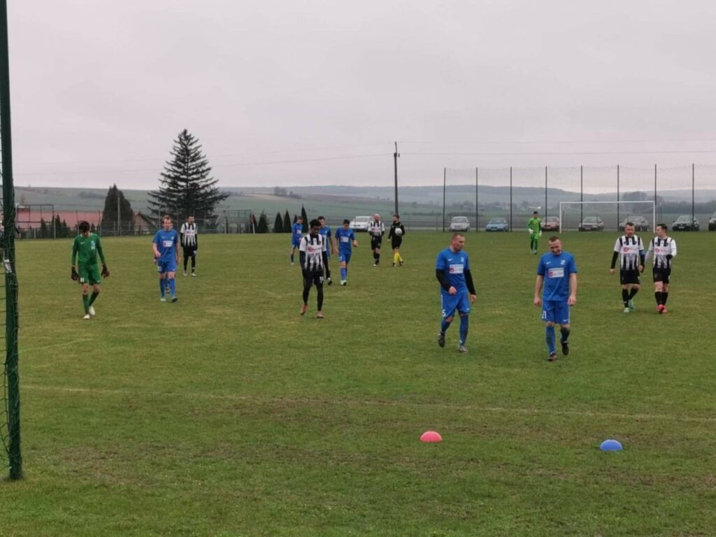 Victoria – Unia Hrubieszów 9:0