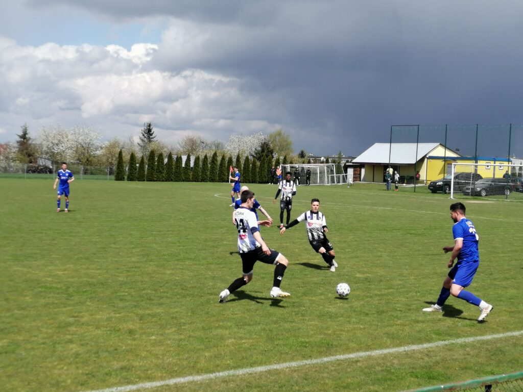 Przed rozpoczęciem sezonu 2021/2022