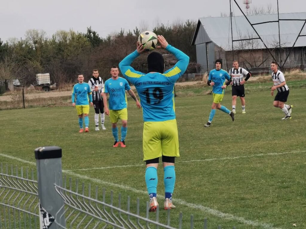 Hutnik Ruda Huta – Victoria Żmudź 1:3