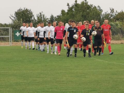 Trzy punkty za mecz z Hutnikiem Dubeczno