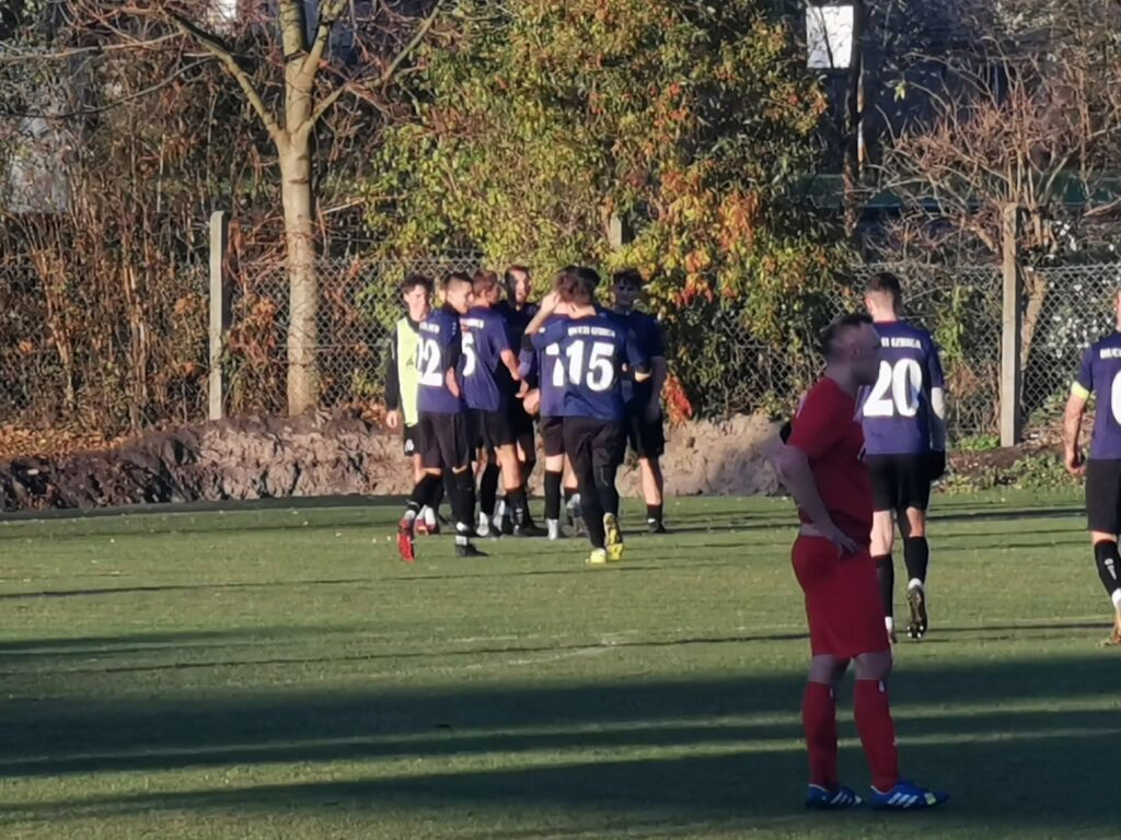 Ruch II Izbica – Victoria Żmudź 2:0