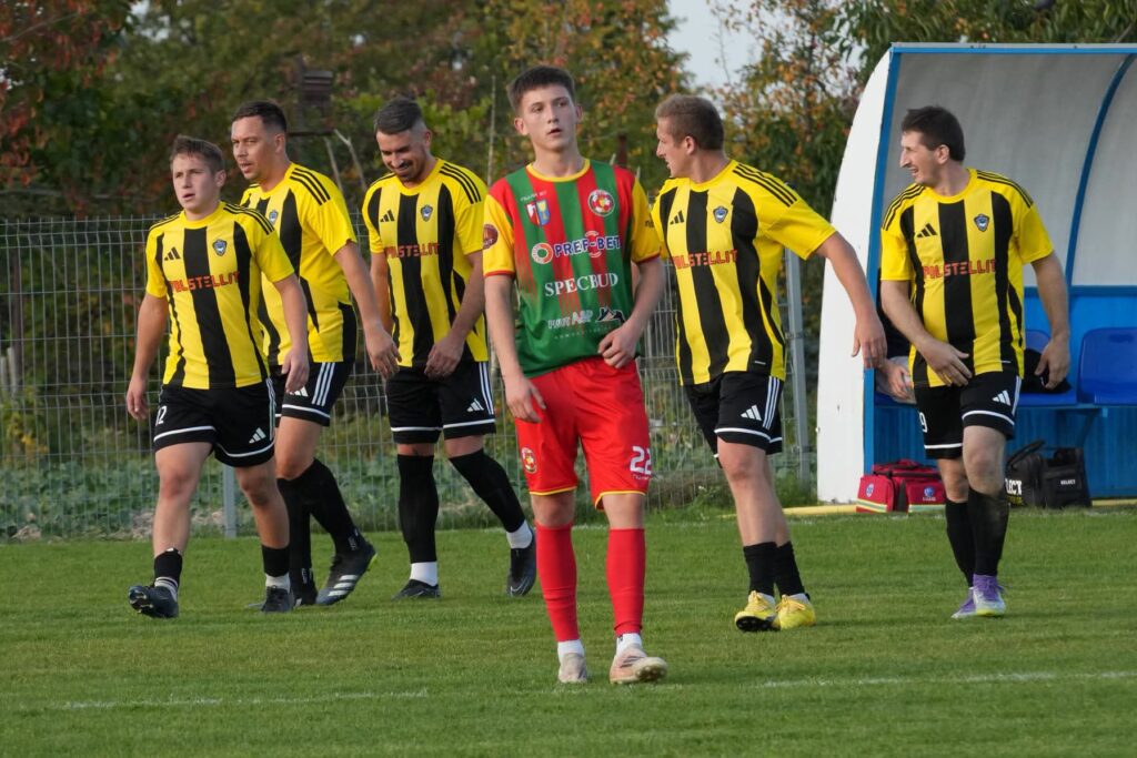 Victoria Żmudź – GKS Start Regent Pawłów 2:0